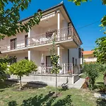 Novi Ii Apartamento Kaštela