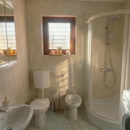 Novi Ii Apartamento *